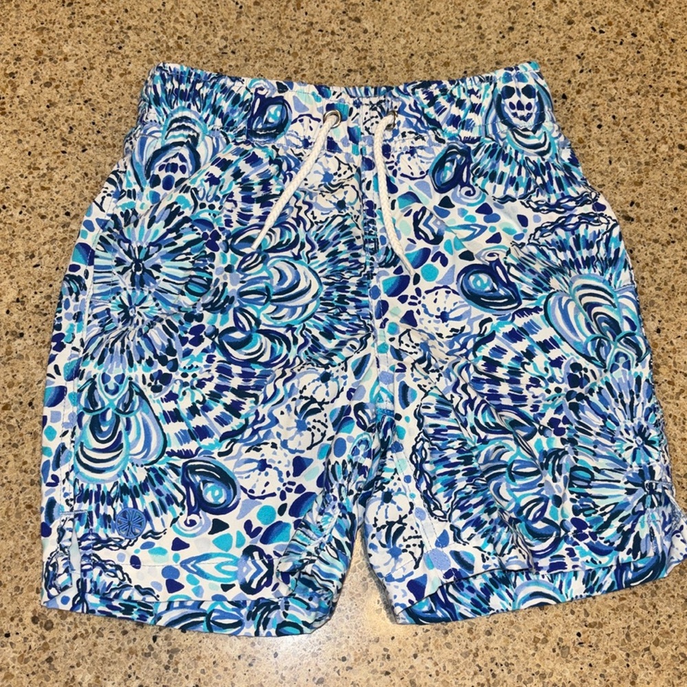 Boys Lilly Pulitzer swim trunks size xs